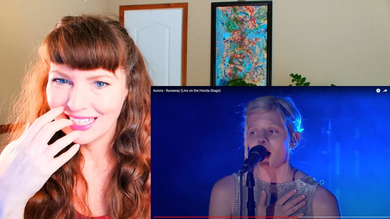 aurora- Runaway (Live on the Honda Stage)