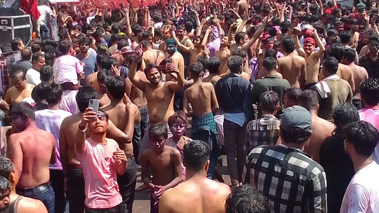 अनमोल-बाबू  is live!
