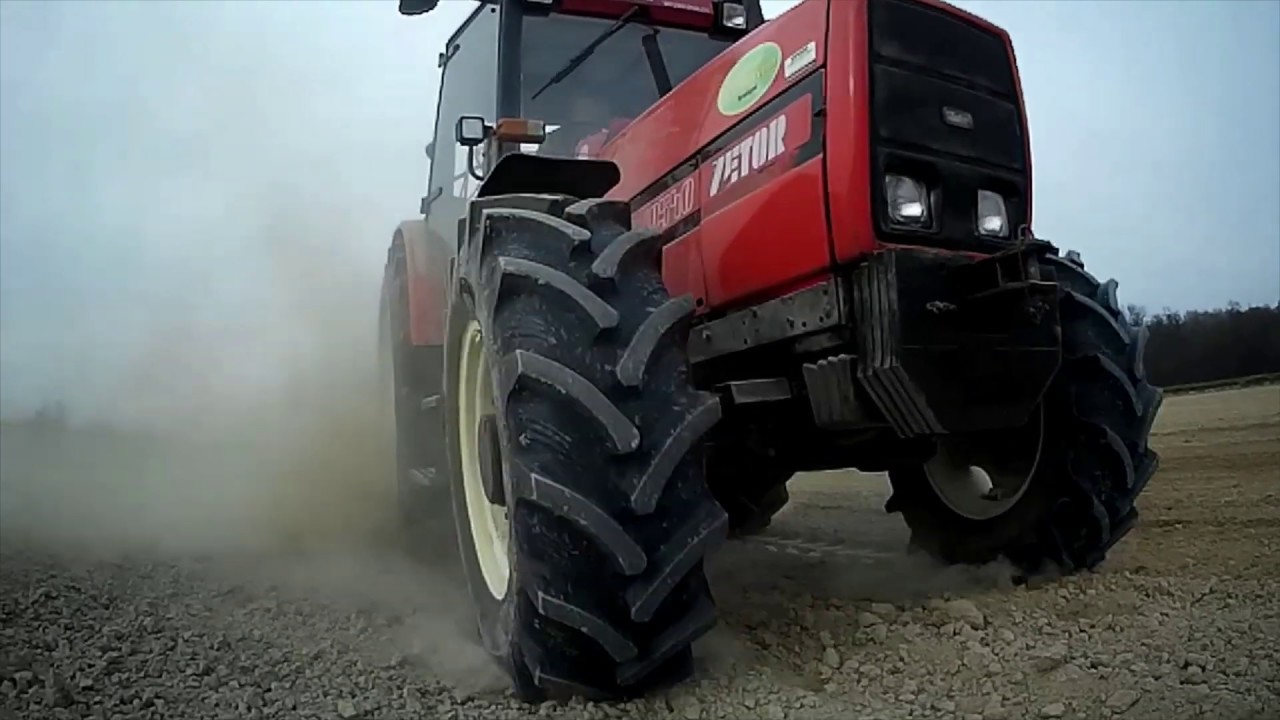 Siew jęczmienia jarego 2k19  Zetor 10540