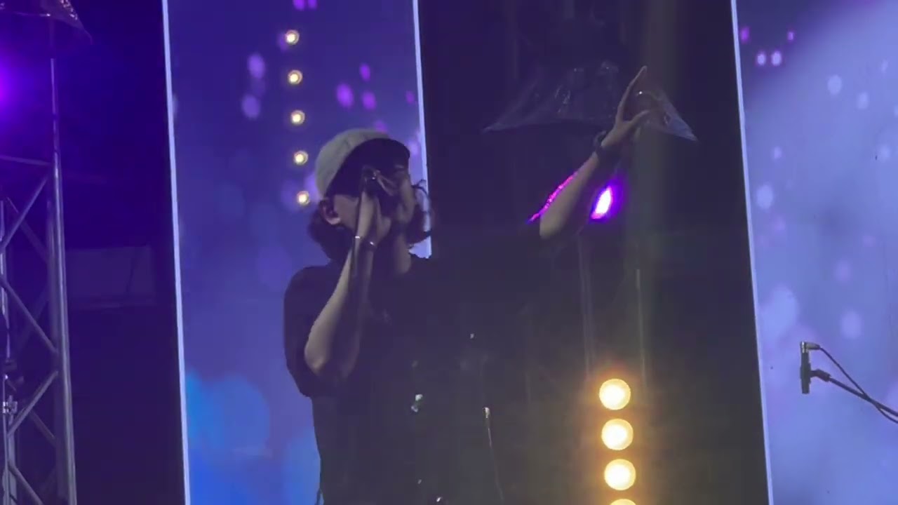 มนัสวีร์ live in พรหมโลกแคมป์ไซต์