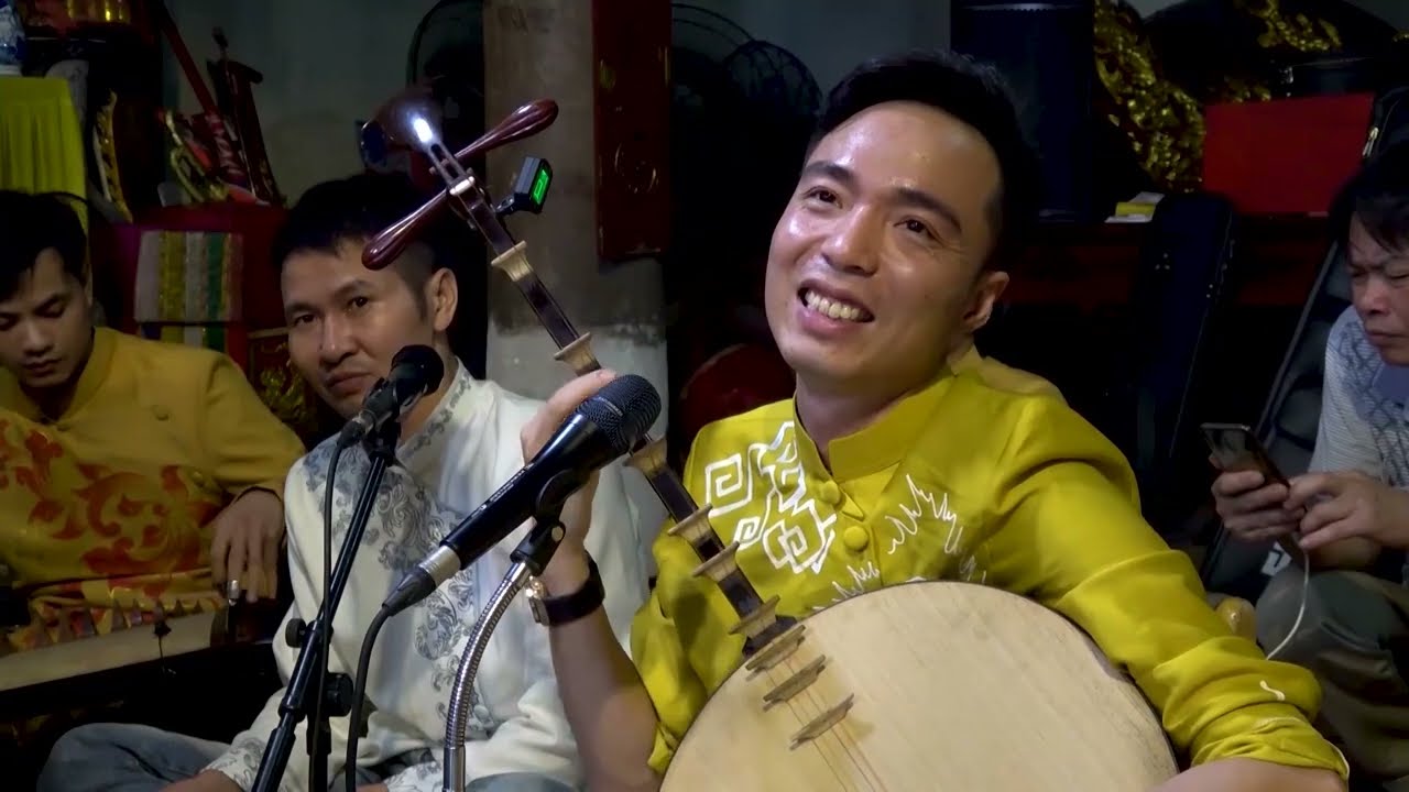 Hát Văn ÔNG HOÀNG MƯỜI