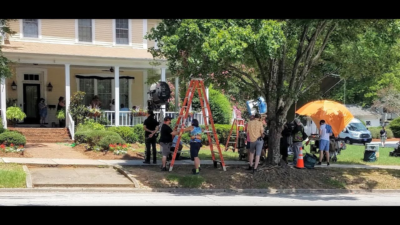 Sweet Magnolias Season 3 - LIVE FILMING SNEAK PEAK - Maddie & Cal!