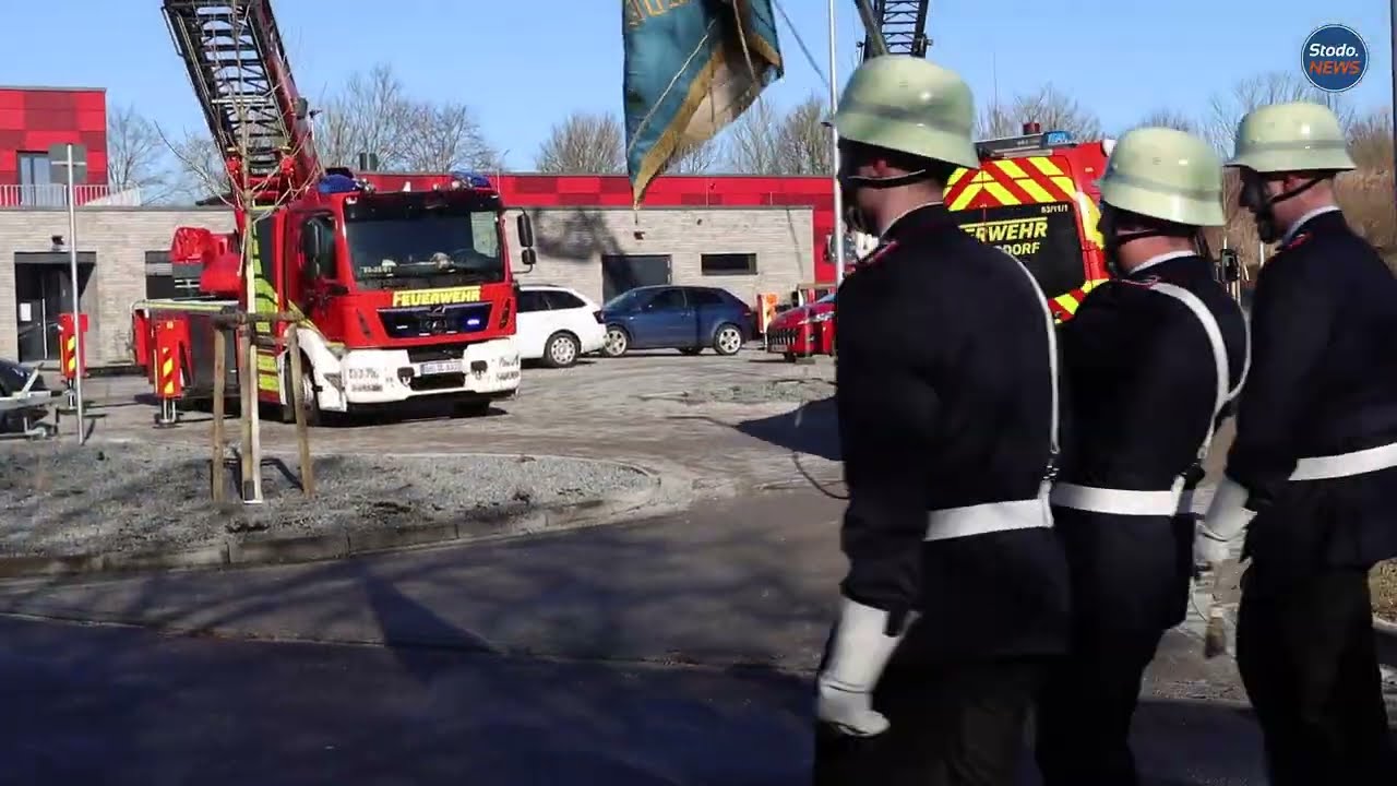 Umzug der FF Stockelsdorf (Kurzvideo)
