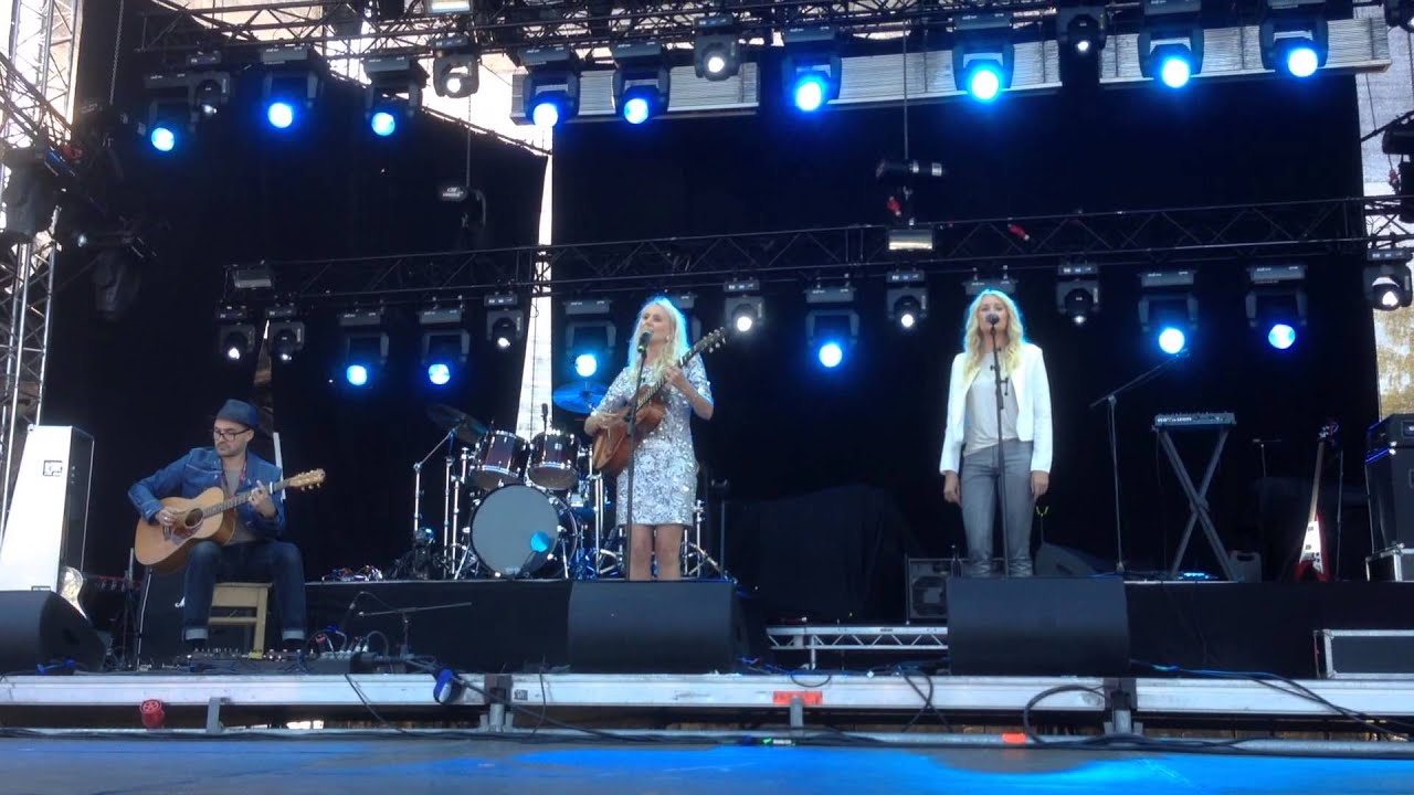 Frida Andersson - Paradiset (live at Wasa Open Air in Vasa 15/8/15)