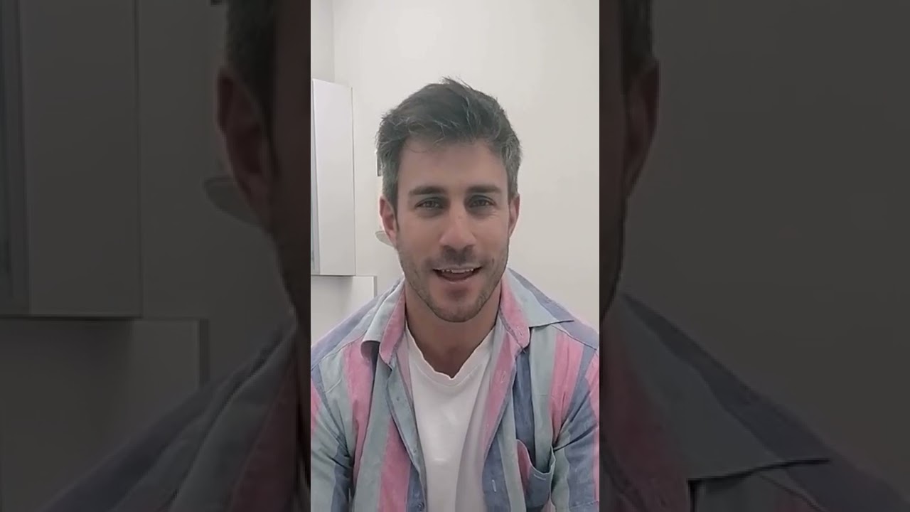 Nuestro amigo y paciente el actor Dani Tatay nos saluda por nuestro aniversario. 🥳 🎉