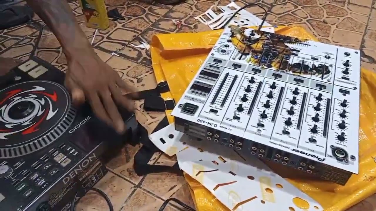 PEMASANGAN SKIN DJM 600 SKIN WHITE bumblebee & Cdj DENON DNS3000 SKIN WHITE 2022 Keren Abis