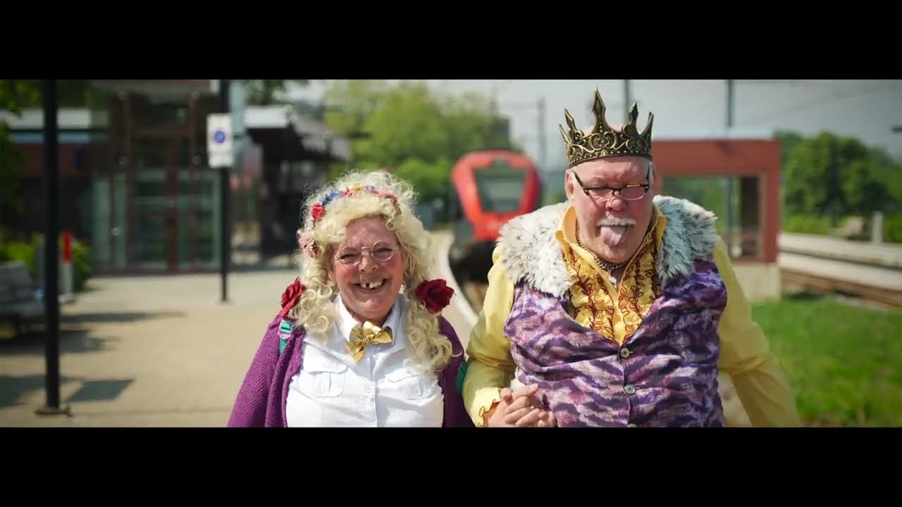 Johnny Gold - Pappie Loop Toch Nie Zo Snel  (Officiële Videoclip)