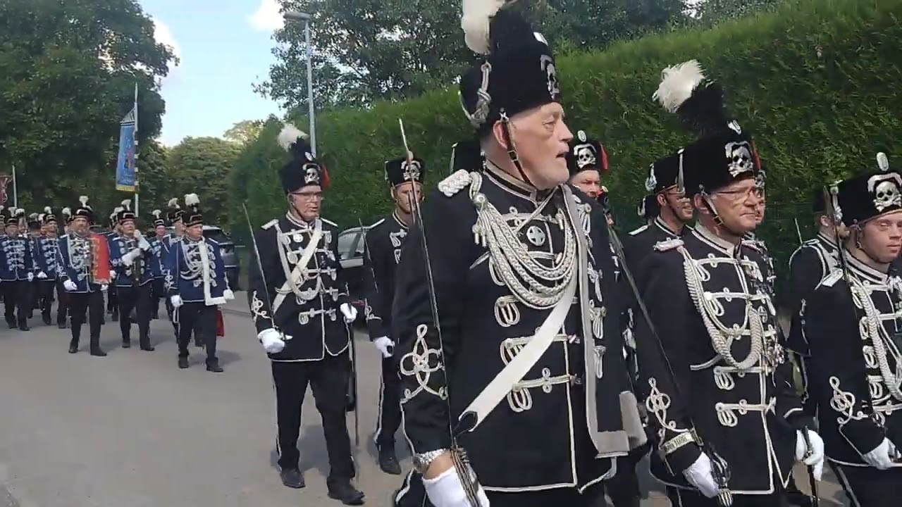 Schützenfest Königshoven 2025. Der große Festzug Sonntag