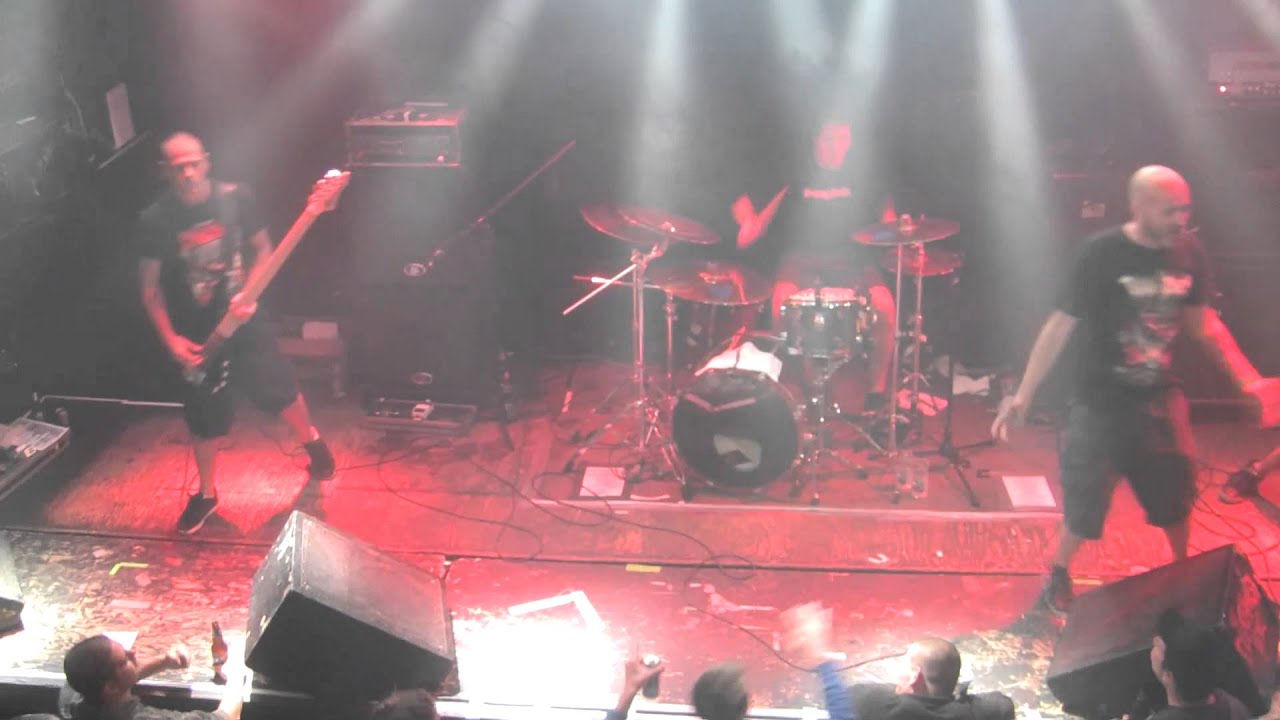 02 - Lofofora - Le Fond et la Forme (Live aux Foufs 22 Sept 2013)