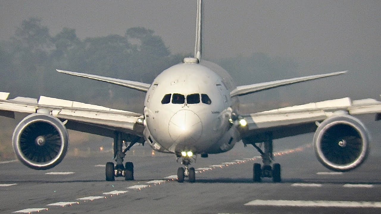 দুবাই থেকে সিলেট । flight from Dubai landing at Sylhet Boeing 787-8 | BG248