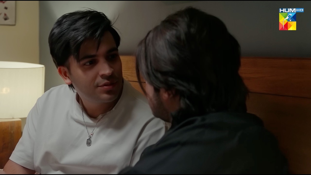 Privicy Gayi Tail Lene...! Tum Larkay Bhi Na - HUM TV