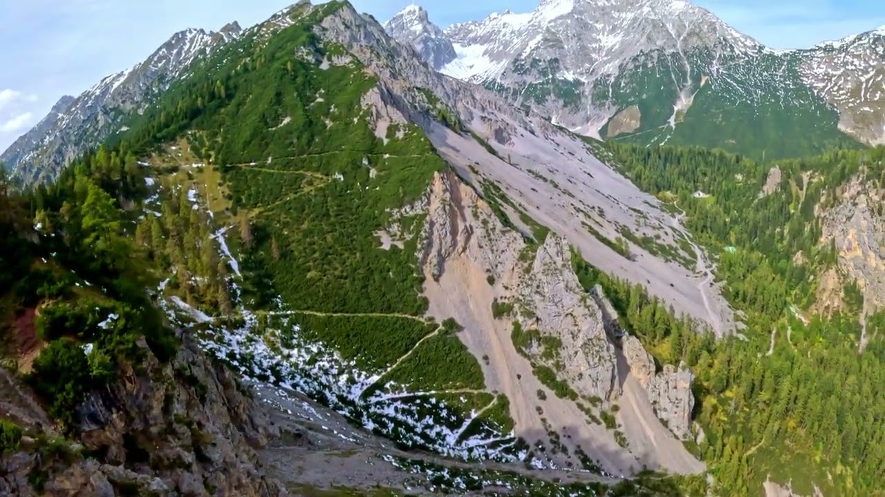 HALLTAL | FunFlight