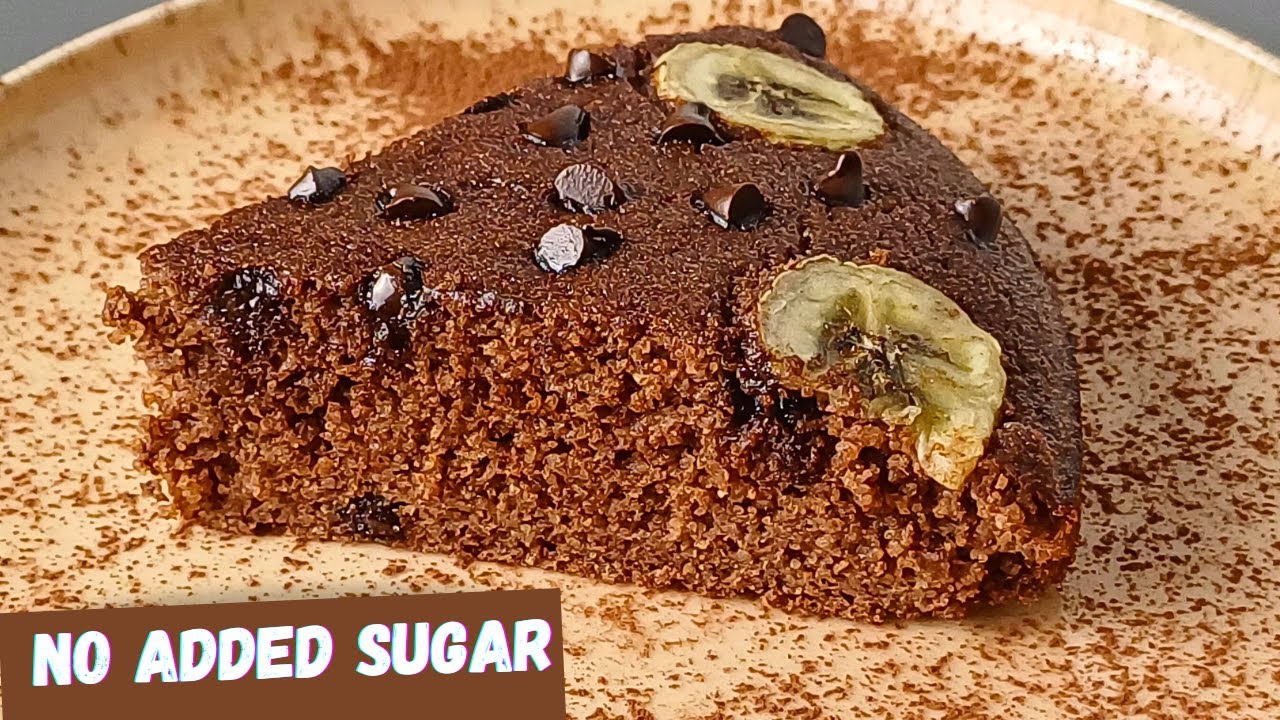 Пирог из какао и манной крупы: без сахара, без масла и готов за 10 минут.