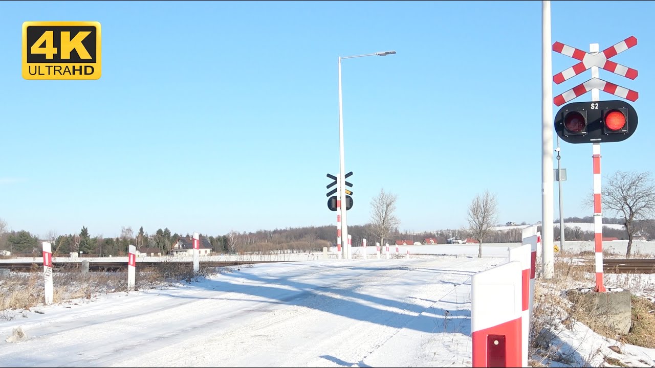 Przejazd Kolejowy - Tomkowa | Railroad Crossing ★ 4K ★