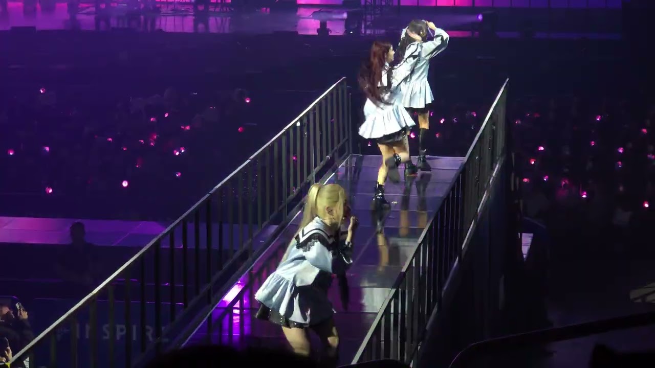 251130 『Break The Wall』 NMIXX 1ST WORLD TOUR《EPISODE 1: ZERO FRONTIER》IN INCHEON Day2