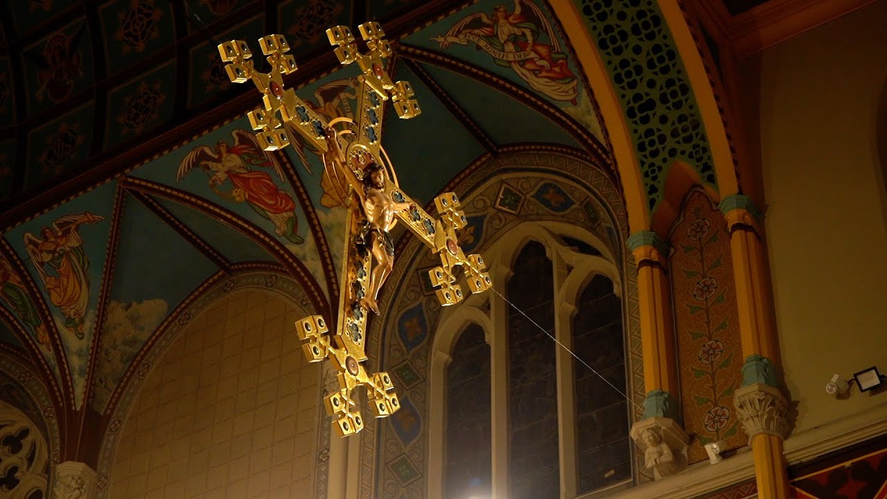 Introit et Kyrie, performed by Saint Peter's Cathedral Choir