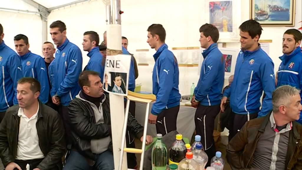 Mamić show u Savskoj: Dinamovci posjetili ratne veterane