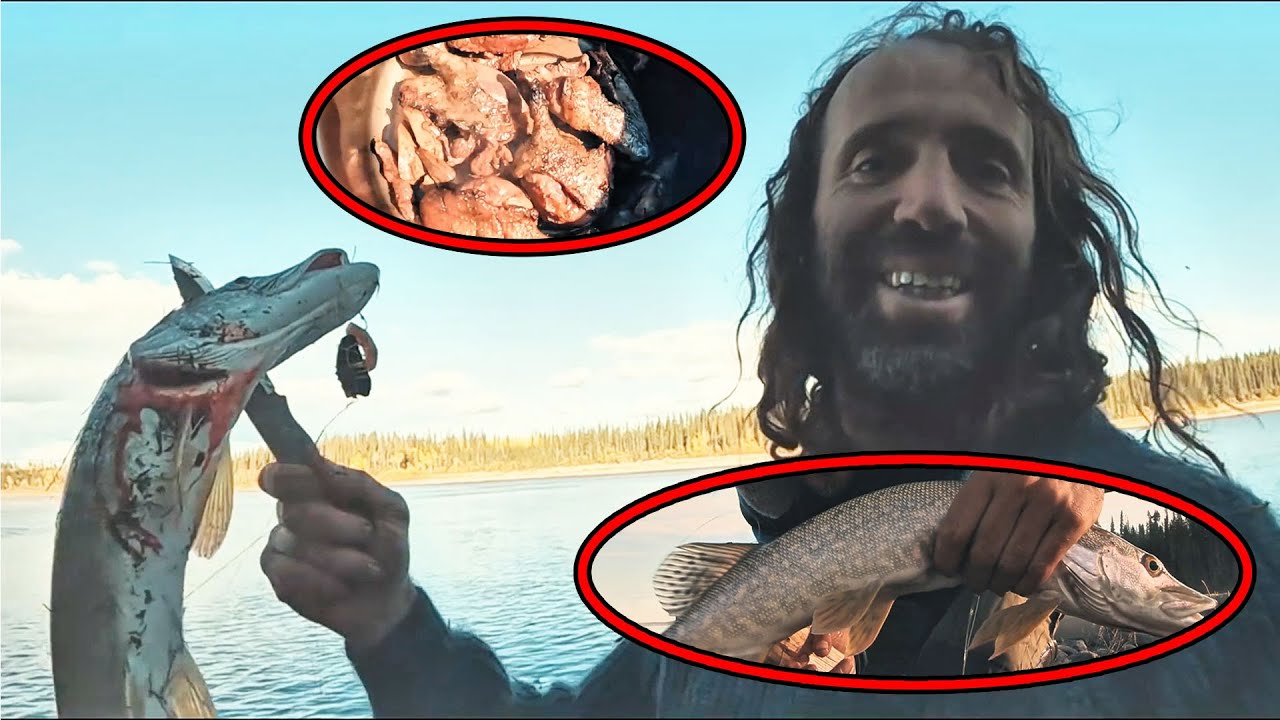Survive 32 Days For A $500,000 Prize; Man Catches Grouse And Fish For Tasty Dishes.