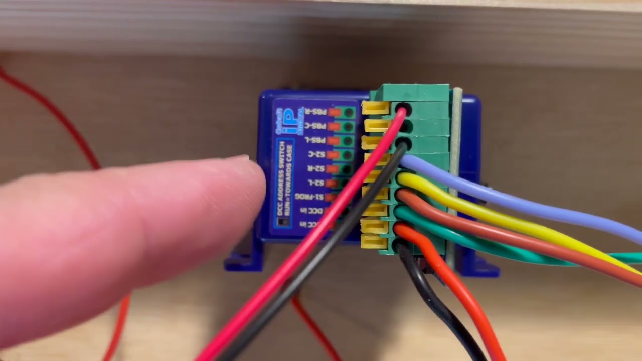 DCC Concepts - Cobalt IP Digital Switch Machines - Simplified Crossover Wiring
