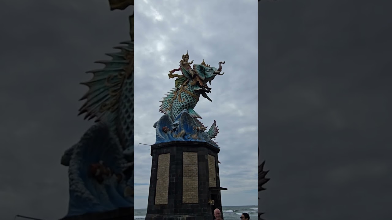 Pererenan Beach area #sculpture #travel eye candy