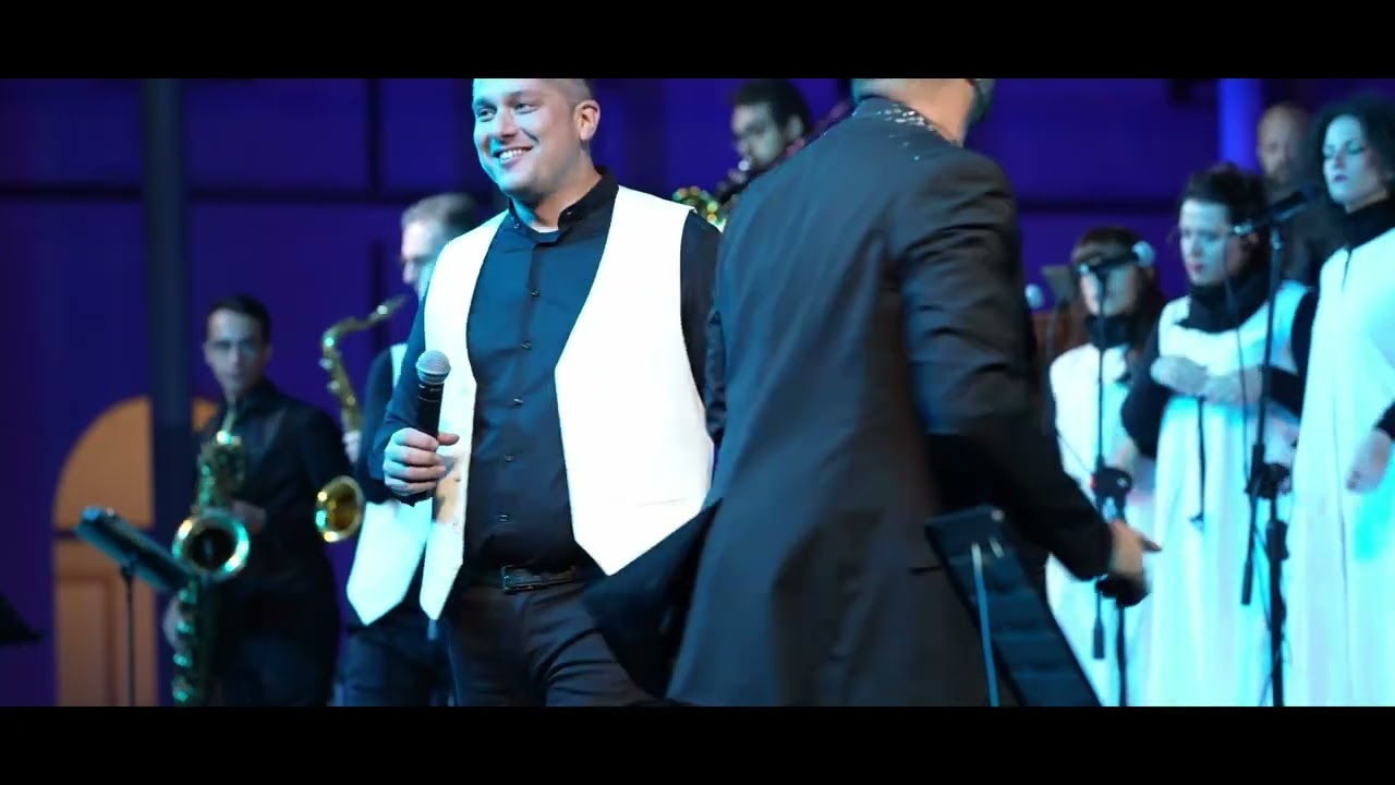 Ultrajam Choir - LIVE - 6345789 (Blues Brothers 2000 Soundtrack)