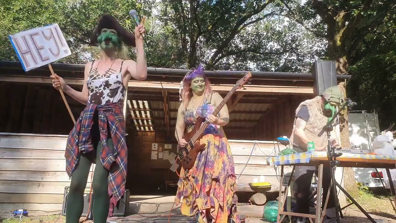 Humm Bugg at Goblin Town 2023 (show reel)