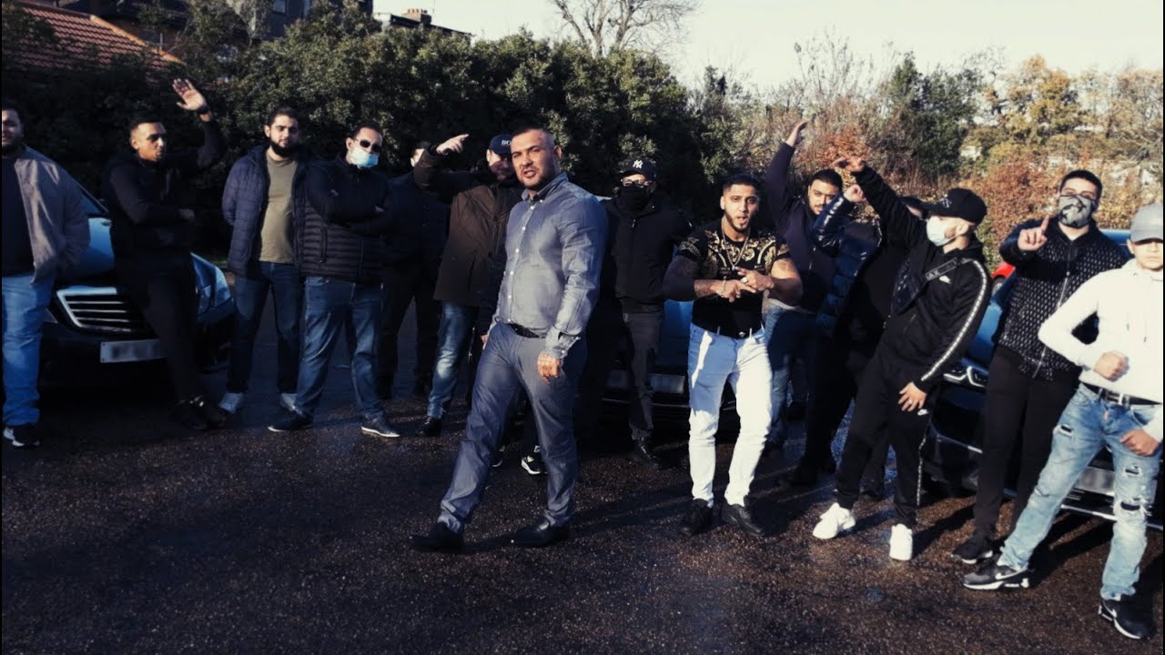 Małolat K2 - Bądźcie zdrowi i szczęśliwi wszyscy Romowie / Te Jawen Saste Bahtała sare Roma