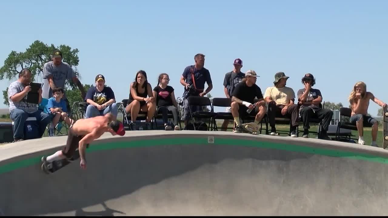Pearl Jam's Jeff Ament helps build another Montana skate park
