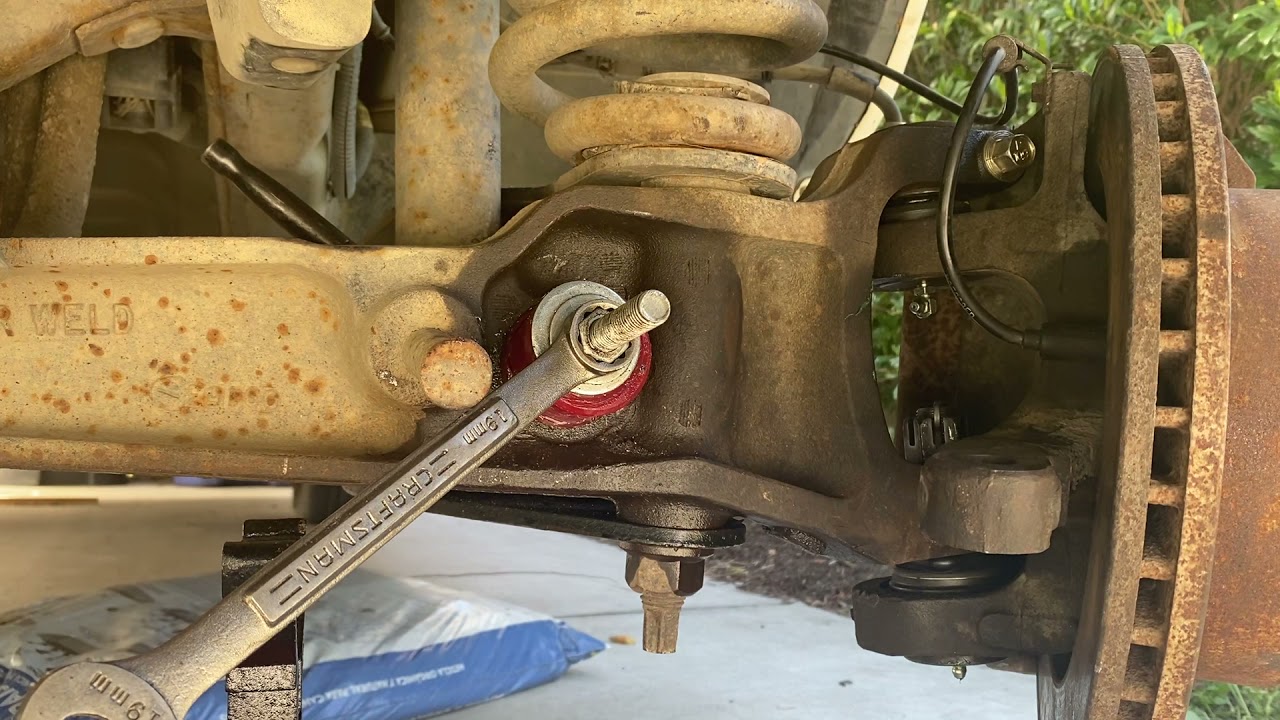 Ford Econoline E-250 Polyurethane Stabilizer Bar Bushing Replacement Method