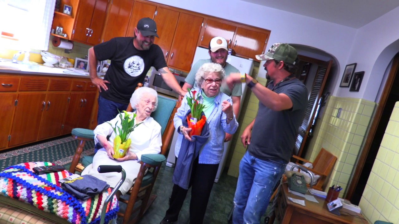 Davisson Brothers Band | Gramma and Ginga