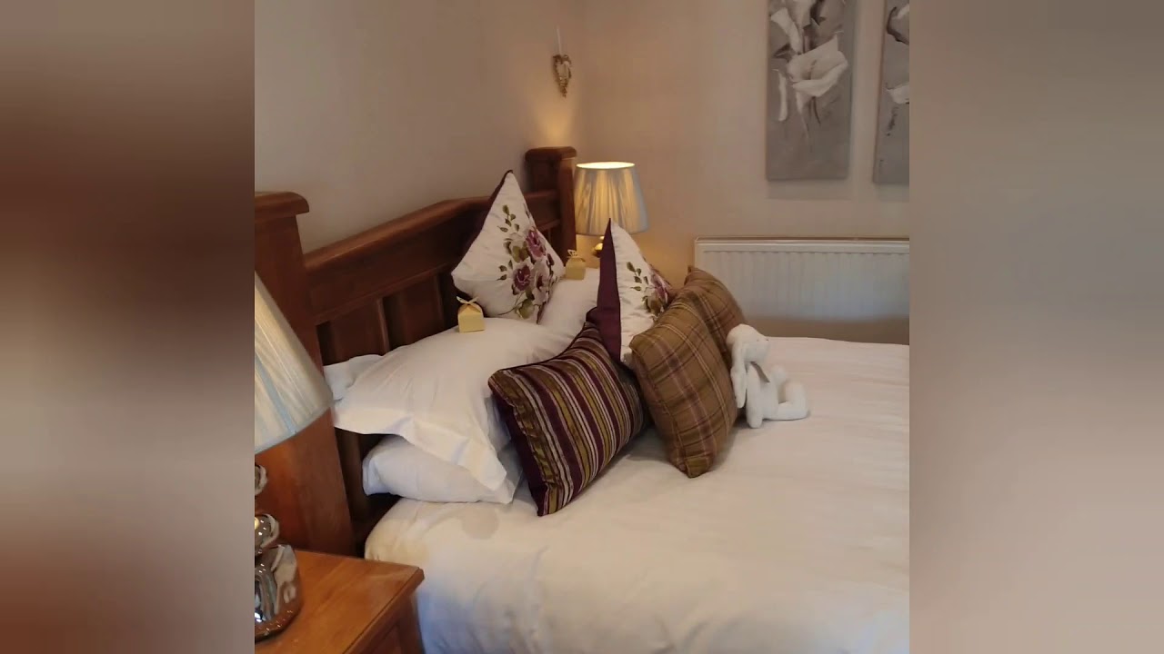 ROOM TOUR | SUGAR SUITE | The Windermere Boutique Hotel | Unique Hotel Room