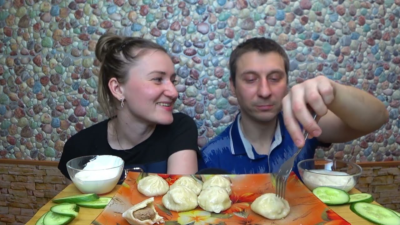 ДЕНИС ВЕРНУЛСЯ / МУКБАНГ МАНТЫ | MUKBANG MANTY #manty #mukbang #asmrrussia #мукбанг #манты