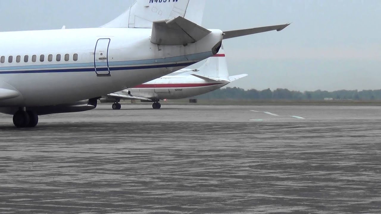 Former Zantop Electra L188 Departs YIP for Keystone Florida