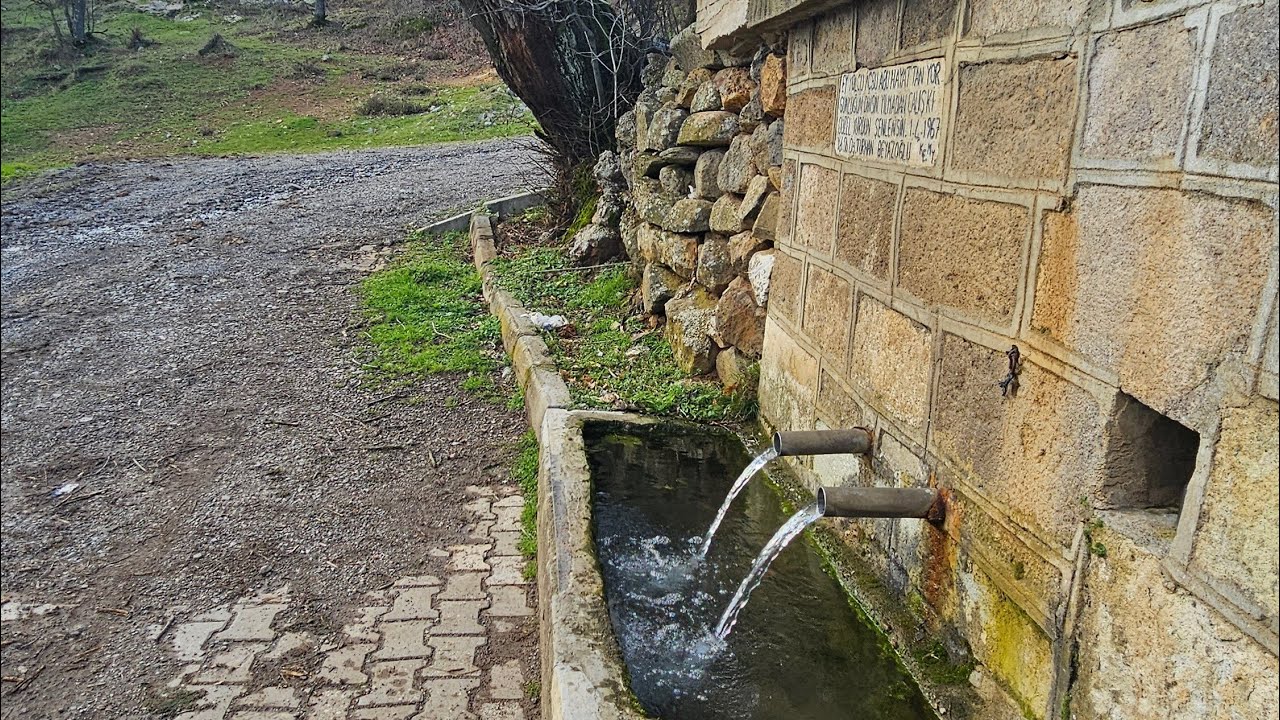 Satılık 2735 m2 köy içi 