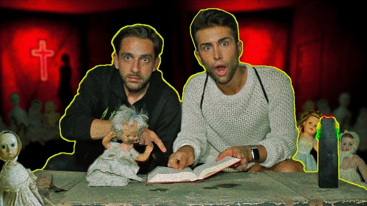 IL RITUALE DEL LIBRO ROSSO NELLA CASA DELLE BAMBOLE *INCREDIBILE* | GIANMARCO ZAGATO