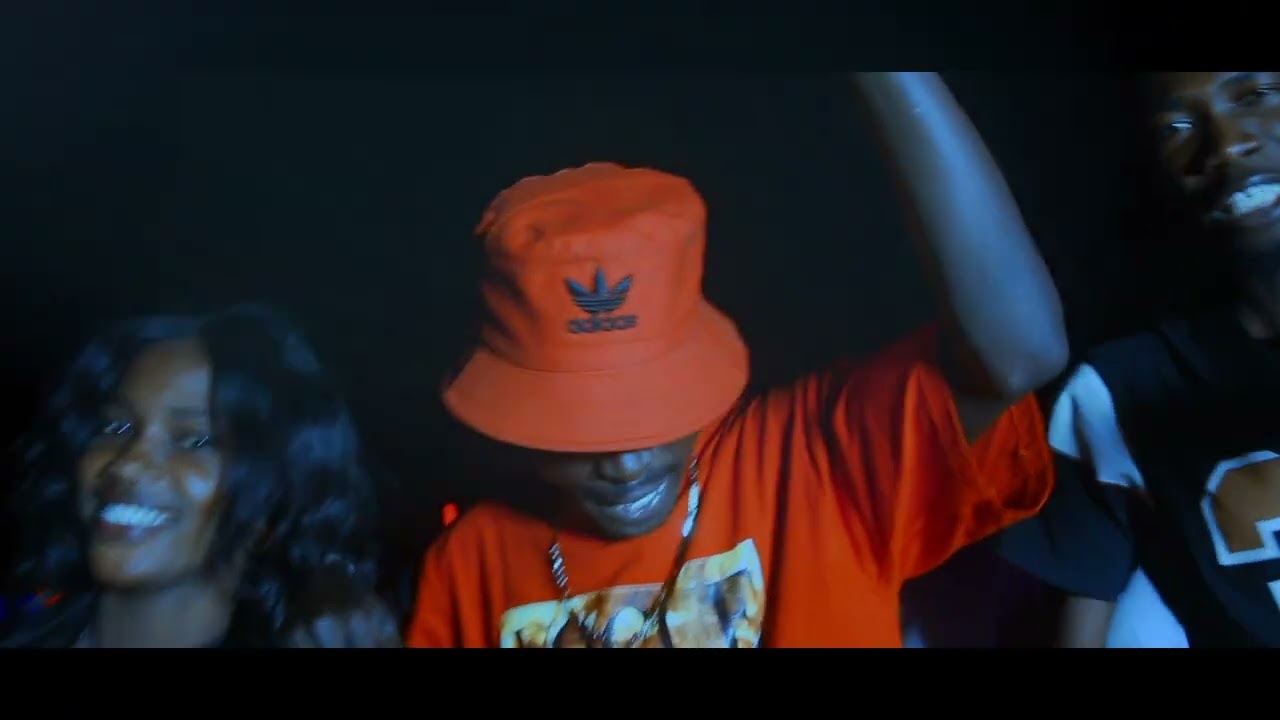 BADOU GAINDE MIC - DI BOY DJI MBAWA (Clip Officiel)