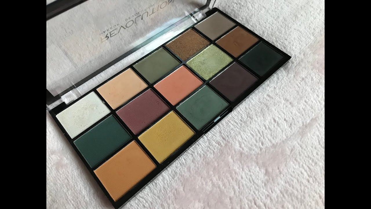 Makeup Revolution Re-Loaded Palette / Iconic Division