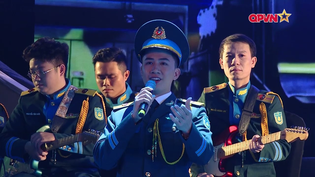 [ ĐOÀN VĂN CÔNG QUÂN CHỦNG PHÒNG KHÔNG - KHÔNG QUÂN] BẢN HÙNG CA BẦU TRỜI - Báo QĐND