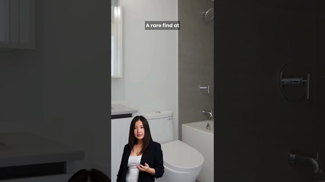 35 Parliament St #1910PRICE  (DROP ALERT &ndash; DON&rsquo;T MISS THIS 🚨)