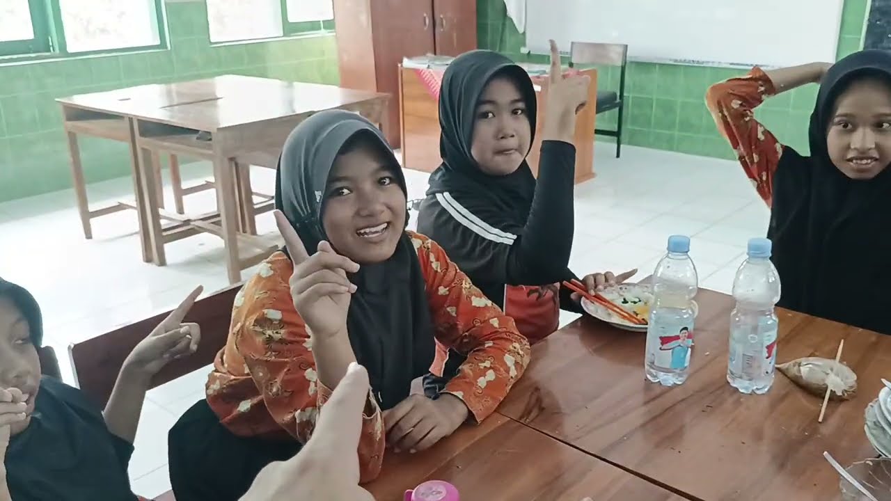 MAKAN SIANG BERSAMA SEBELUM LATIHAN ALFAS 2026 || SDN NGADIPURO 01