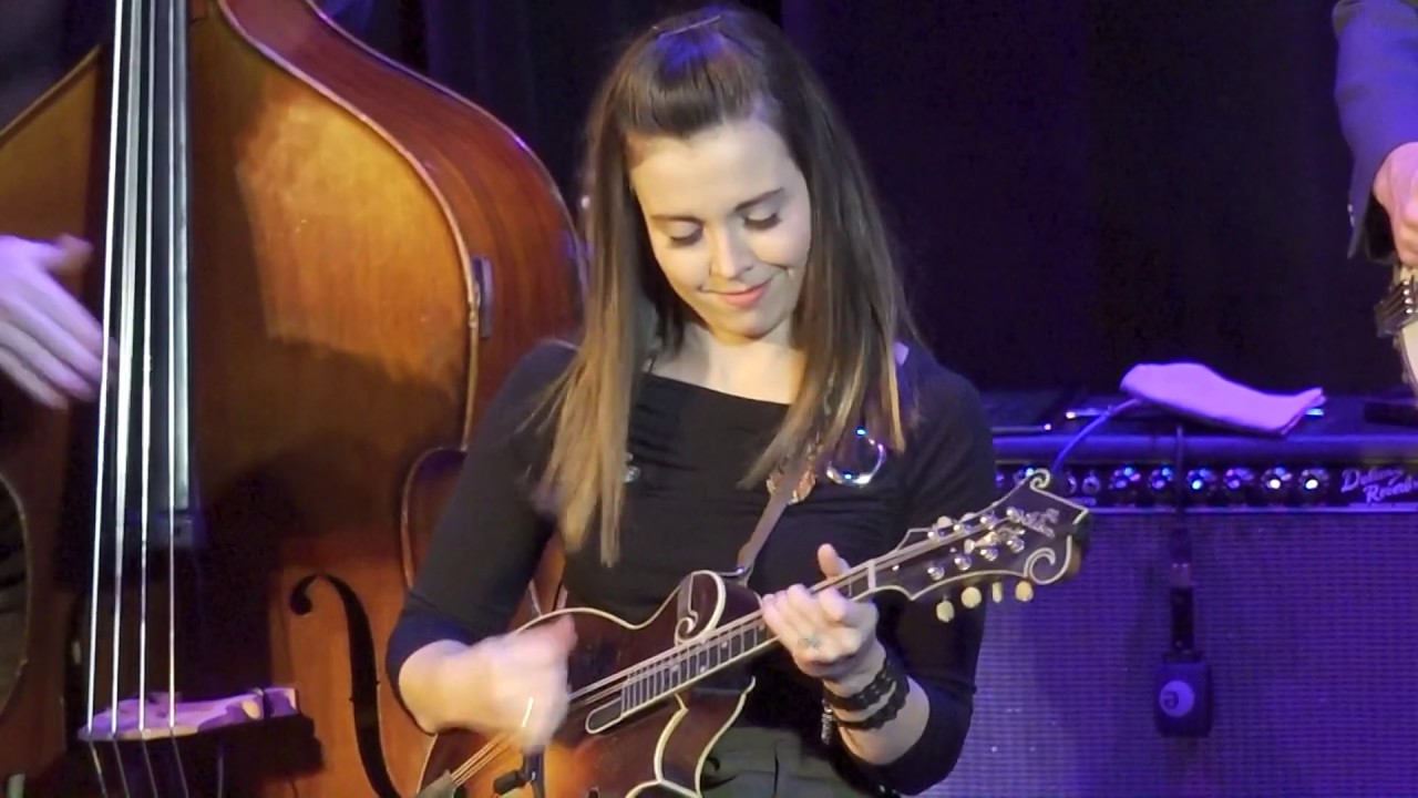 Sierra Hull with Stuart Duncan and Noam Pikelny 