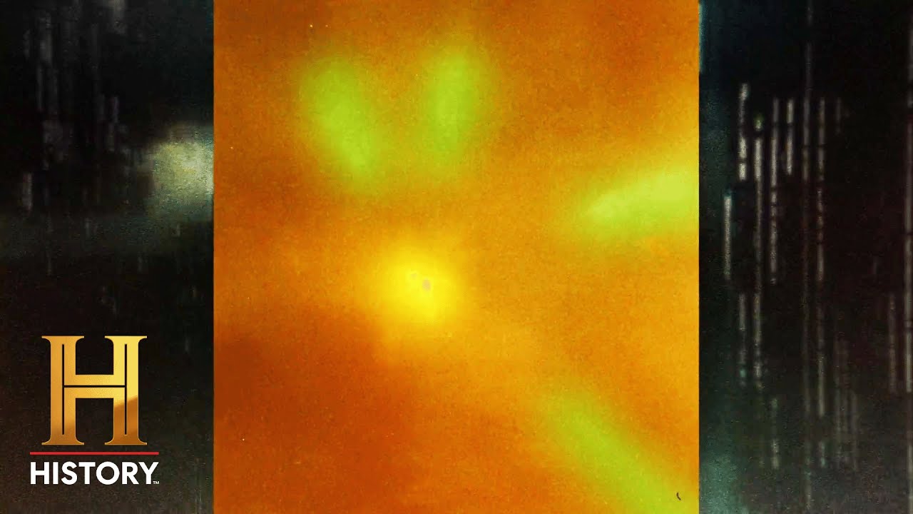 The Proof Is Out There: Bizarre UFOs Hover Over Montreal (Season 3) | History