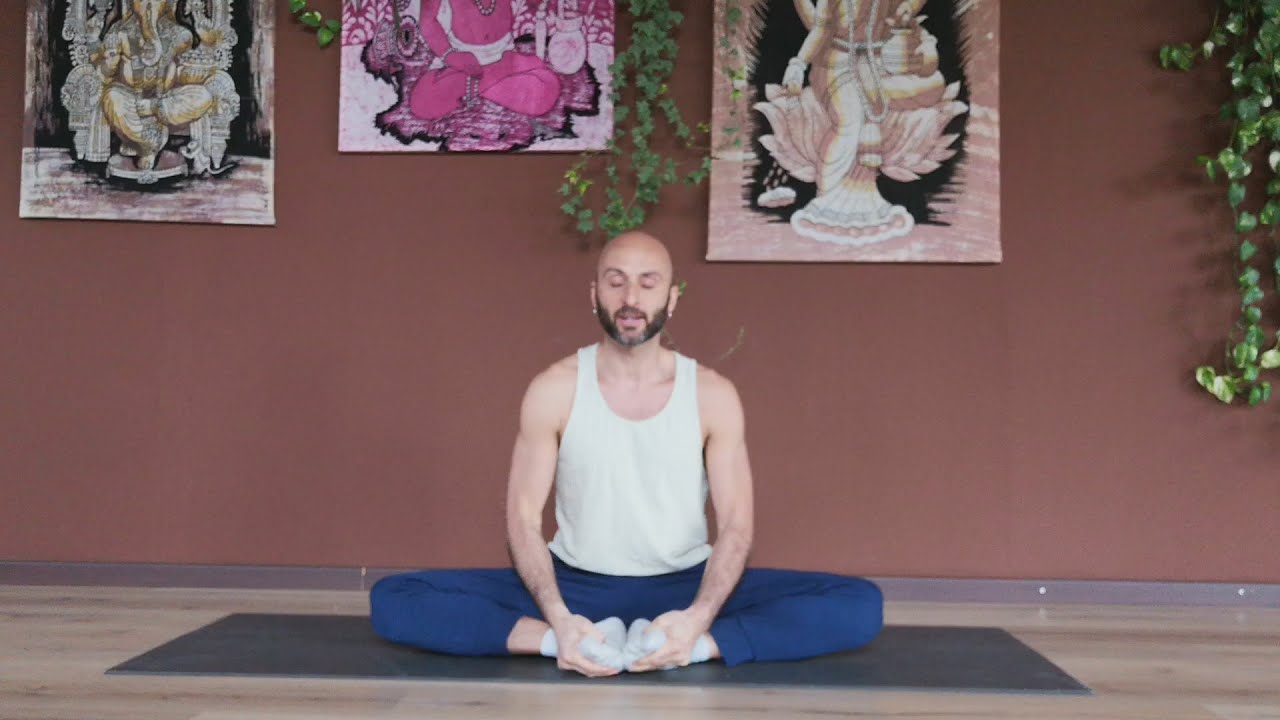 #65 Asana - Baddha Konasana - La Farfalla