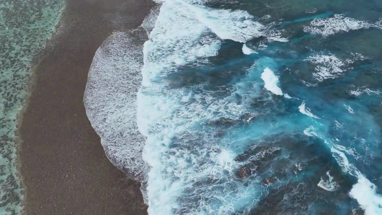 French Polynesia: Tahiti - Bora Bora Waves 