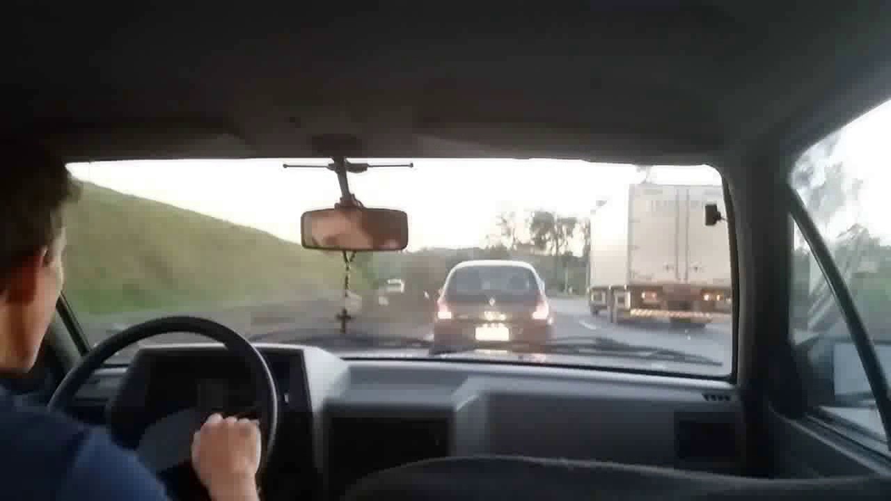 meu gol 1.8 nao passa de 140 Kmh - pode isso ?????