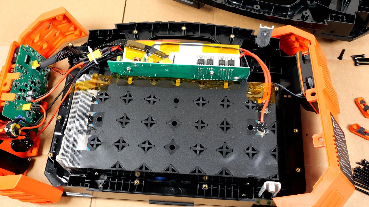A Look Inside the Browey C600 Portable Power Station