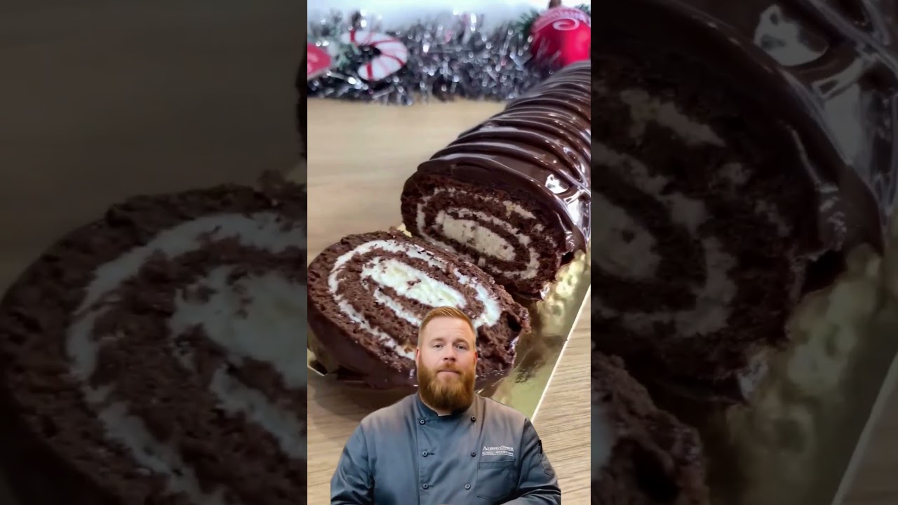 G&eacute;noise Delight Yule Log Cake