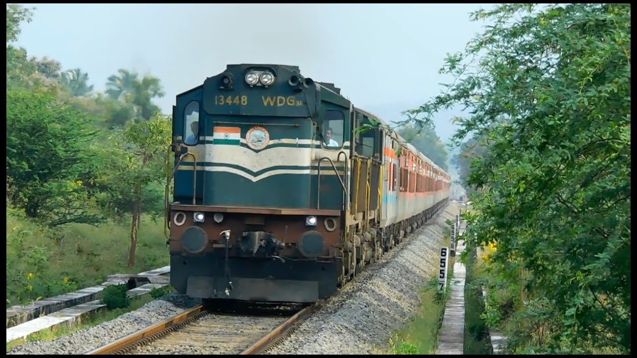 Silent crossing POTHIGAI SF EXPRESS, Tirunelveli passenger with same ALCo twins|GOC WDG3A