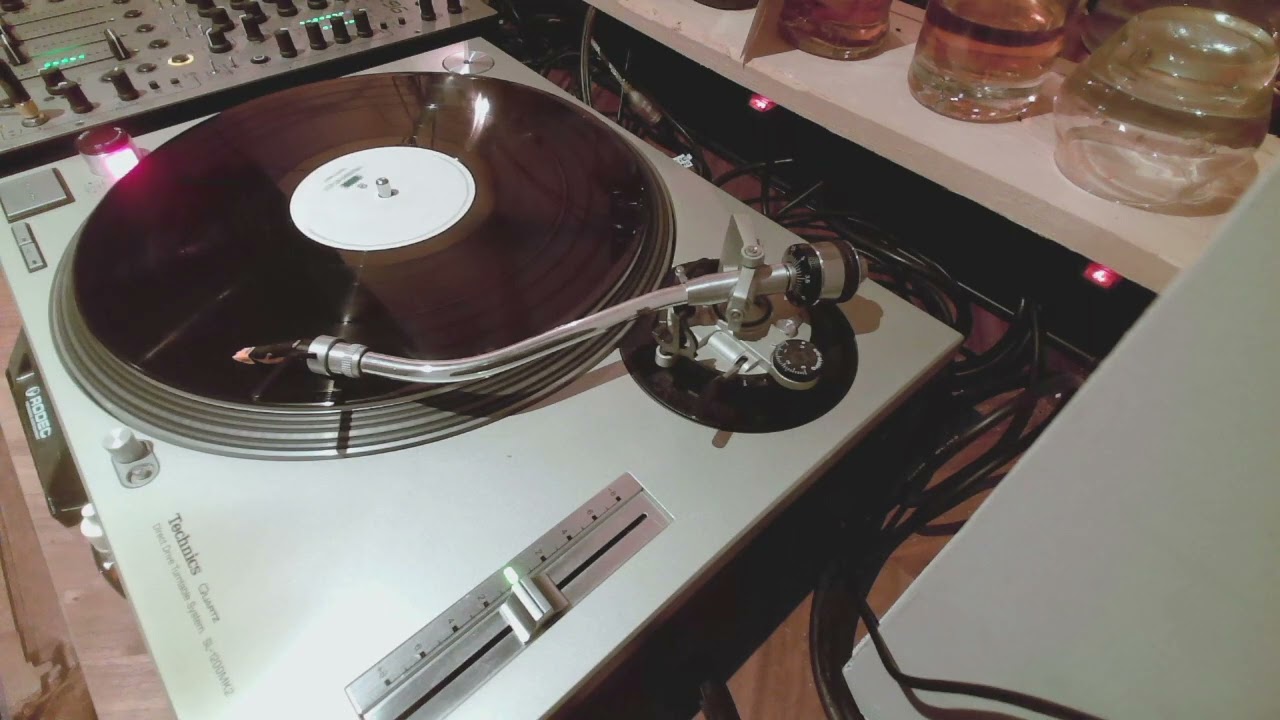 Dj joe t. vannelli feat. csilla - play wiyh the voice in germany