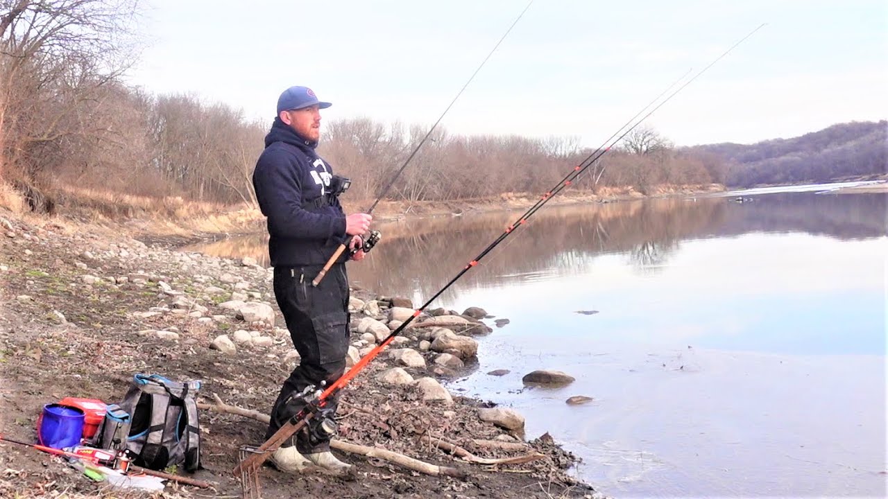 Winter Time River Fishing! (Catch and Cook)